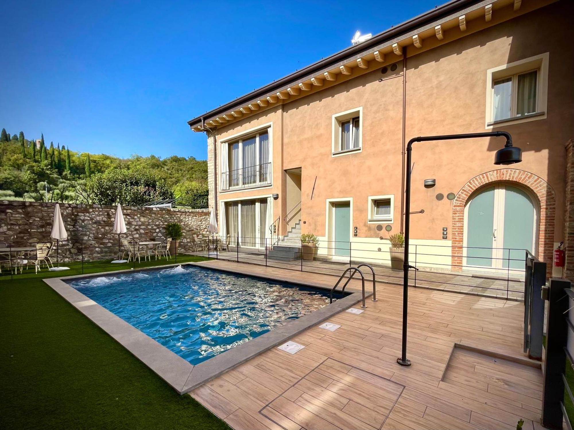 Villa Fontanelle Gardapartments Polpenazze del Garda Luaran gambar