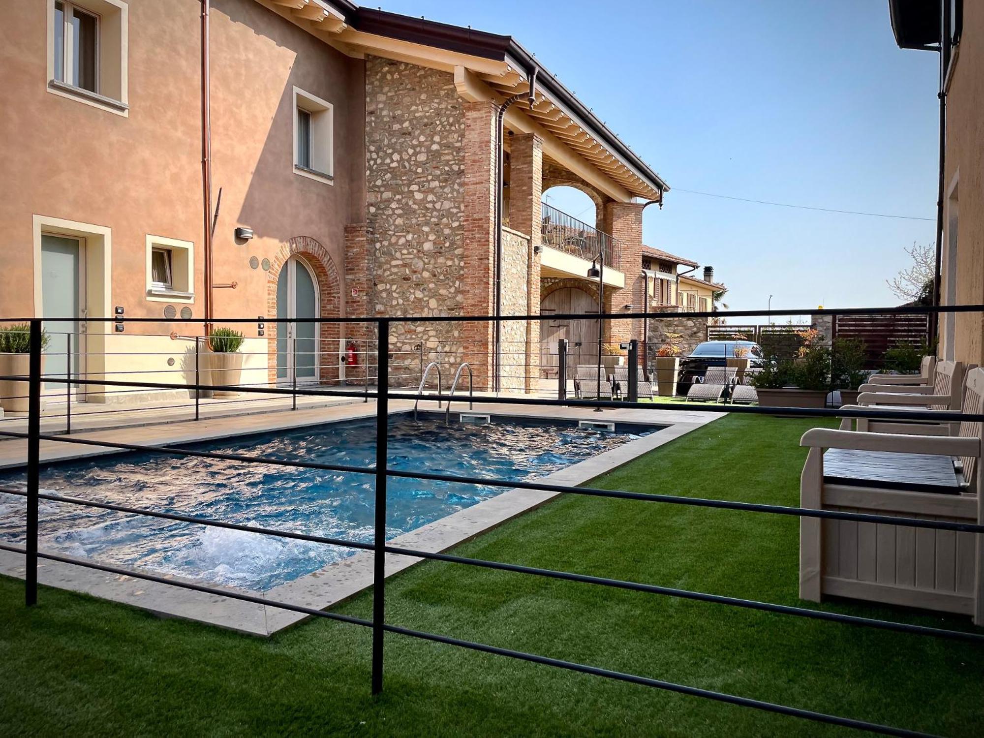 Villa Fontanelle Gardapartments Polpenazze del Garda Luaran gambar