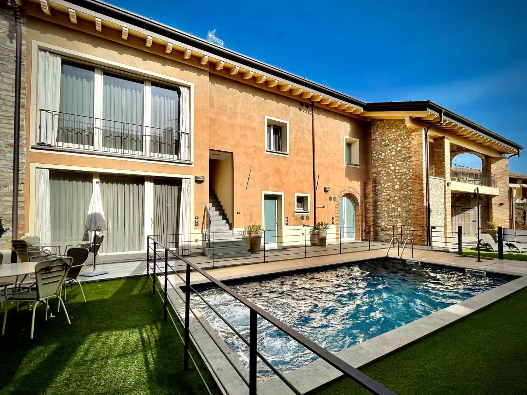 Villa Fontanelle Gardapartments Polpenazze del Garda Luaran gambar