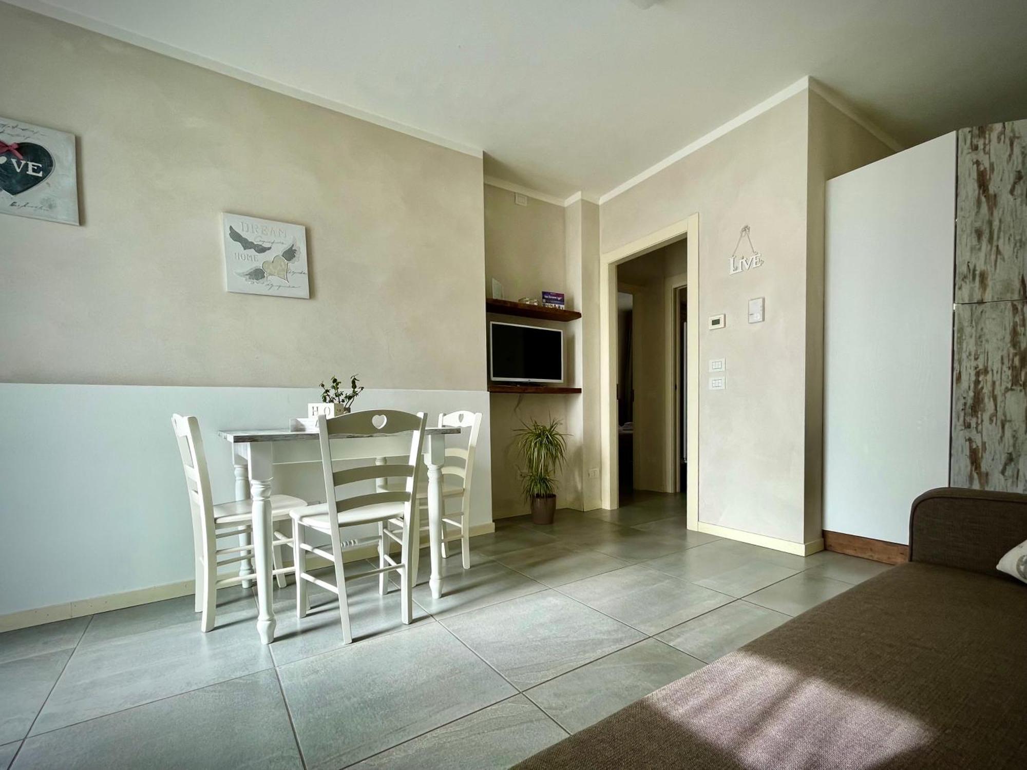 Villa Fontanelle Gardapartments Polpenazze del Garda Luaran gambar