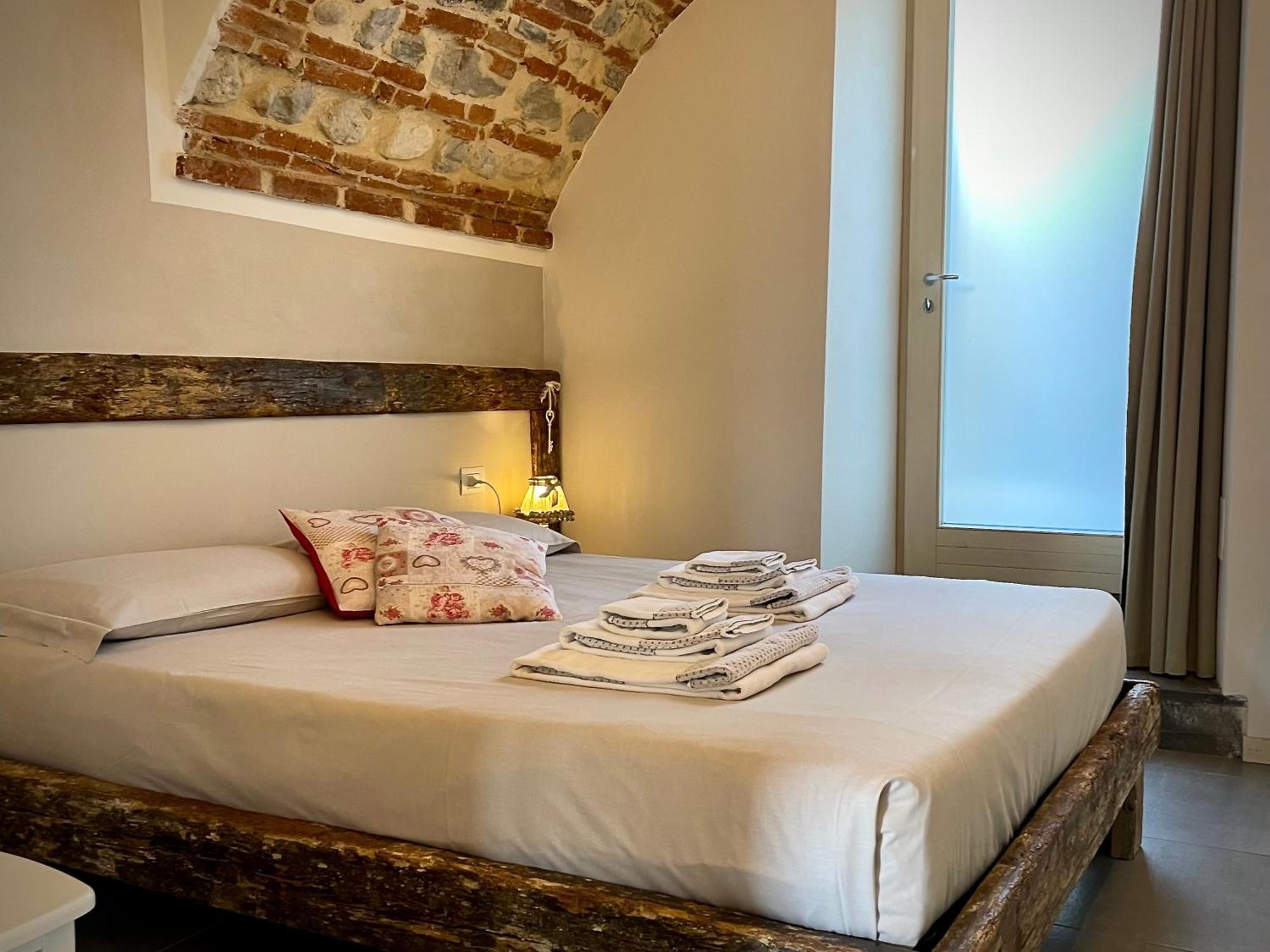Villa Fontanelle Gardapartments Polpenazze del Garda Luaran gambar