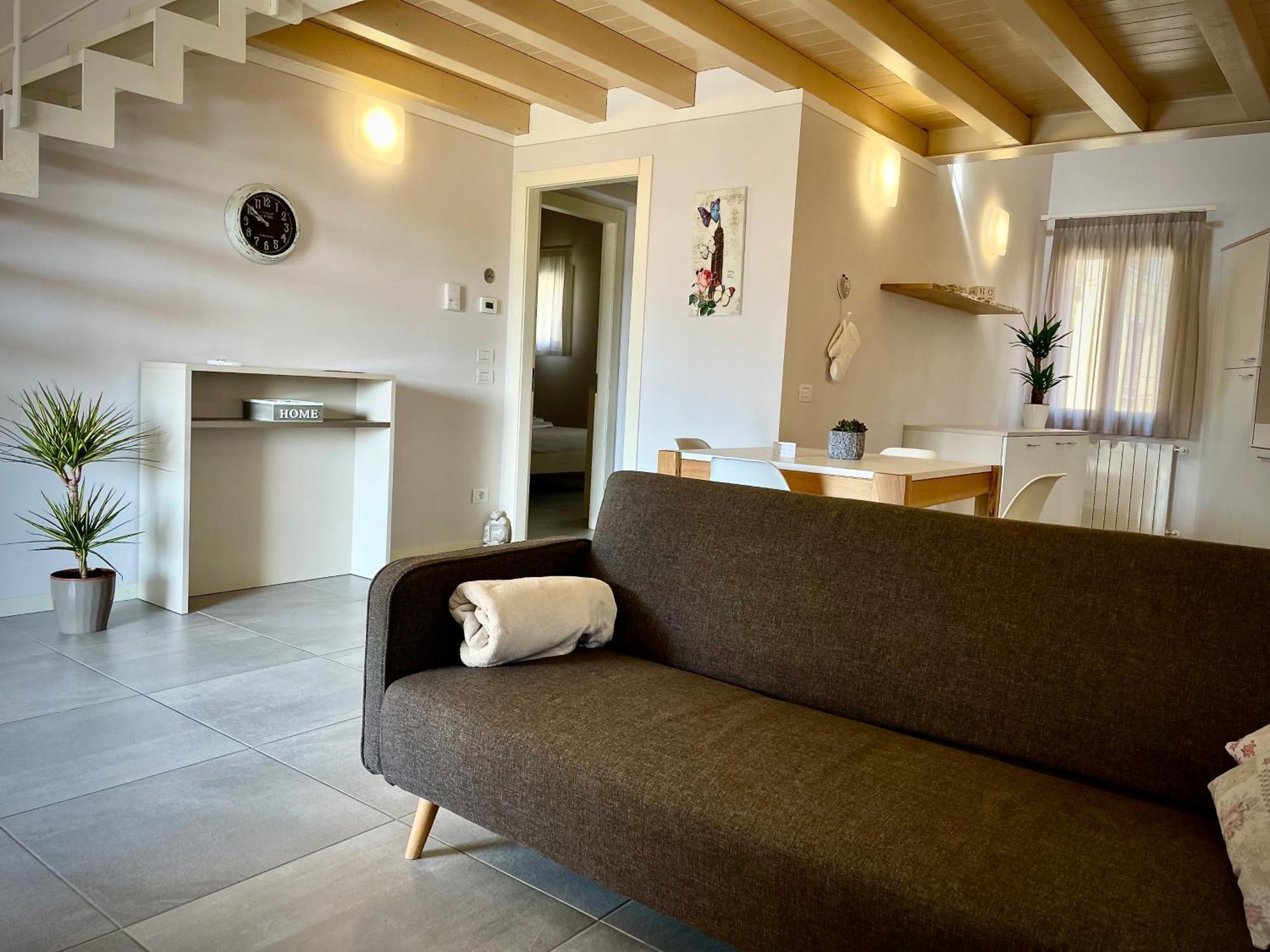 Villa Fontanelle Gardapartments Polpenazze del Garda Luaran gambar