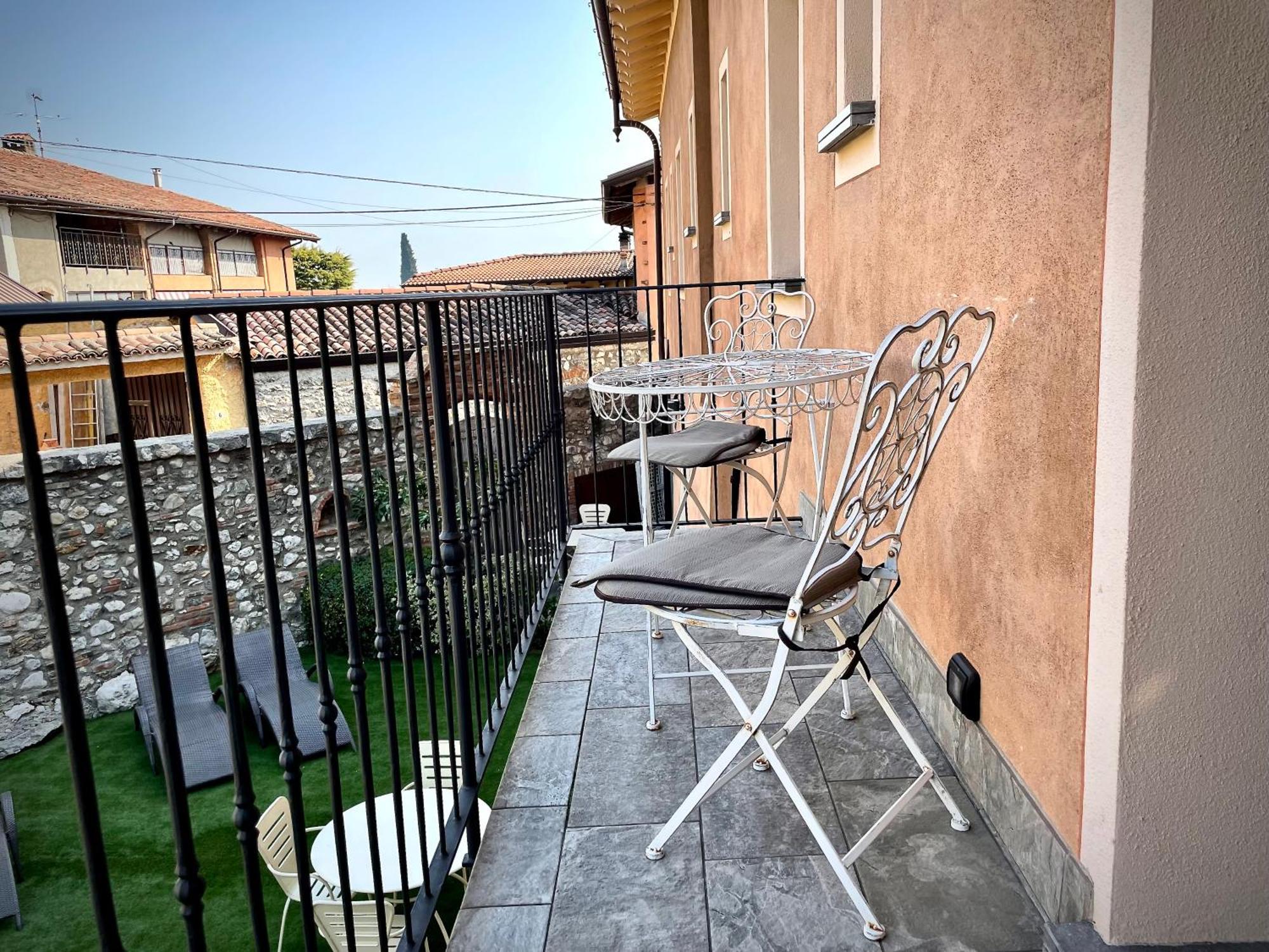 Villa Fontanelle Gardapartments Polpenazze del Garda Luaran gambar