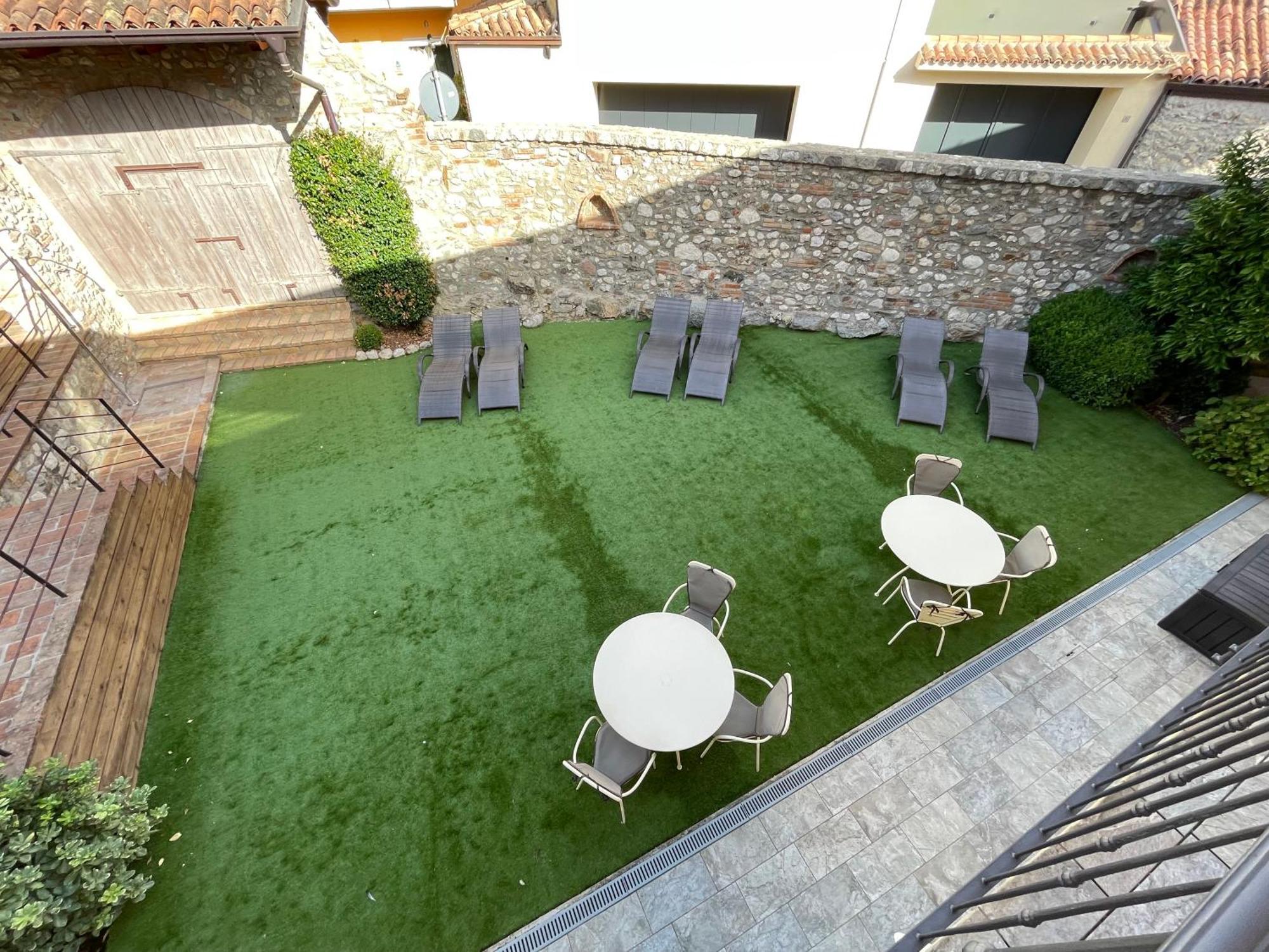 Villa Fontanelle Gardapartments Polpenazze del Garda Luaran gambar